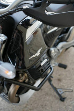 2023 Moto Guzzi V85tt Guardia d'onore