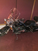 Harley-Davidson Road King 2014 only 4800 MI