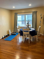 dinning room table with 4 chairs