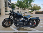 2018 Triumph Bonneville Bobber Black