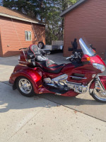 2010 goldwing trike