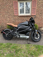 Harley Live Wire One - 0-60 sub 3 sec!