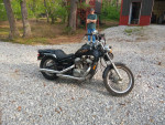 Im selling a Honda VLX 2000 shawelow