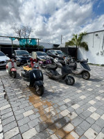 8 japanese scooter yamaha/honda
