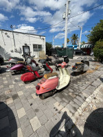 8 japanese scooter yamaha/honda