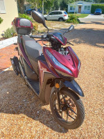 Vistaki clash 200 cc scooter