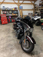 2006 Harley Davidson FLHTCUSE CVO Screaming Eagle