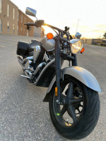 2014 Honda Interstate 1300CC. LOW MILES. MINT SHAPE