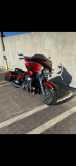 Harley Davidson Street Glide CVO