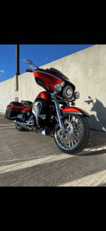 Harley Davidson Street Glide CVO