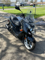 Yamaha Smax Moped