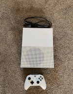 Microsoft Xbox One S (White Console with Controller)