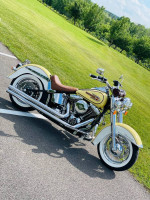 2017 Harley-Davidson CUSTOM Softail Deluxe
