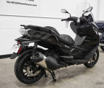 2024 BMW C 400 GT Triple Black heated seat grips
