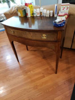 Wellington Hall console table by Hekman