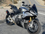 2021 Aprilia Tuono V4