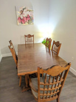Dining set/Table+6 chairs (matching)