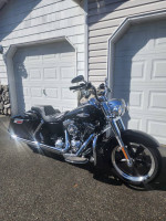 Moving Must Sell! 2016 Harley Switchback. Low Miles-Clean Title