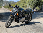 Triumph Thruxton 900. British Green. 2016