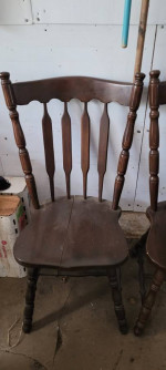 Vintage! Well made! Sturdy! Real wood ! Refinished Kitchen table