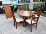 SCANDINAVIAN DESIGN TEAK DINING TABLE 4 CHAIRS