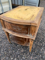 VINTAGE LEATHER INLAID 2 TIER NIGHT STAND END TABLE ON WHEELS