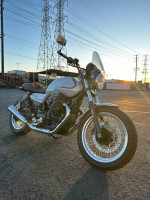 Moto Guzzi V7 2021
