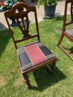 Vintage Dining Room Table and Chairs