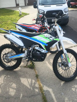 Apollo thunder dirt bike 250cc