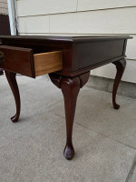 Solid wood side/end table
