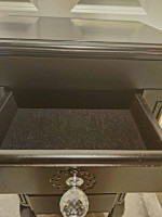 Black Vintage Jewelry Stand Table