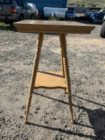 Antique Victorian Oak Turned Leg Parlor Table Side Table Plant Stand