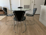 Modern Dining Table with 4 genuine leather armchairs