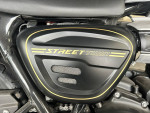 2022 Triumph Street Twin - Gold Line