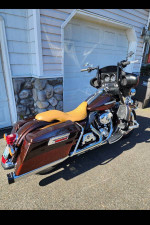 2011 Harley Davidson FLHTK Ultra Limited. Video Attched