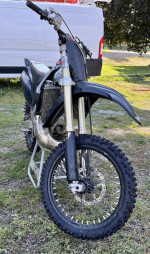 2003 Honda CR250R Dirt Bike