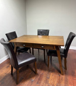 Dining table set