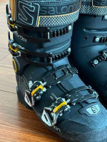 SKI BOOTS SALOMON 7.5"