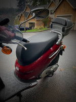 Kymco People 150 Scooter