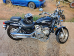 honda magna 2002 low miles!!!