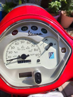 2012-Vespa lx 150cc, Low Mileage