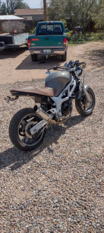 Custom sv650 that sat