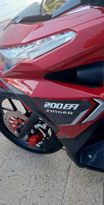 Zinger 200 Scooter