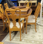 Dining table set