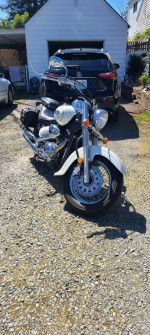 Suzuki Intruder