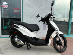 ALMOST BRAND NEW 2021 PIAGGIO LIBERTY 50cc WHITE
