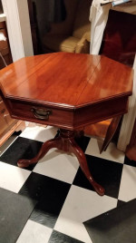 Henkel Harris Jefferson Table