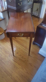 Henkel Harris Small Cherry Pembroke Table