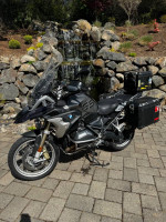 LOADED 2018 BMW R1200GS 13,300 MI + $10,000 FARKLES