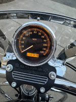 Harley 883